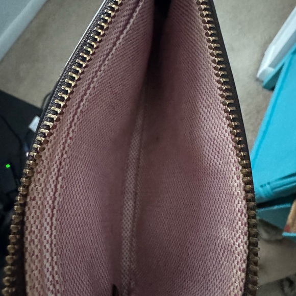 Vintage Dooney & Bourke Giraffe Print Wristlet in Brown and Cream - Picture 3 of 3